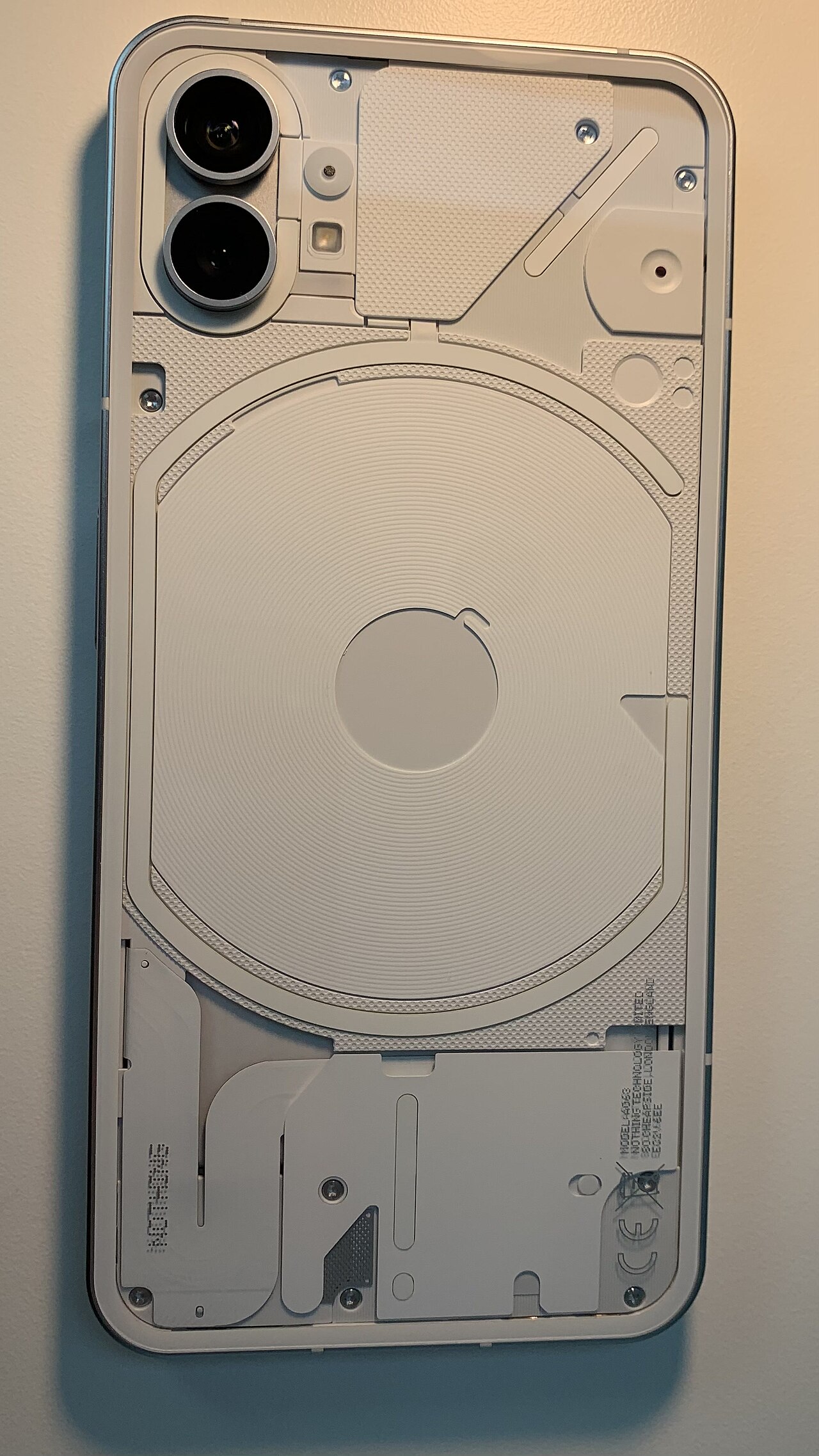 Nothing Phone (1) back - white