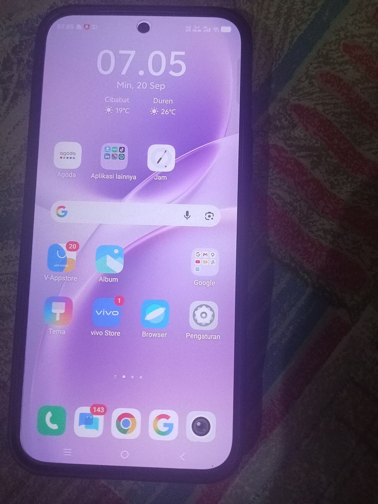 Vivo V70 FE front with screen on